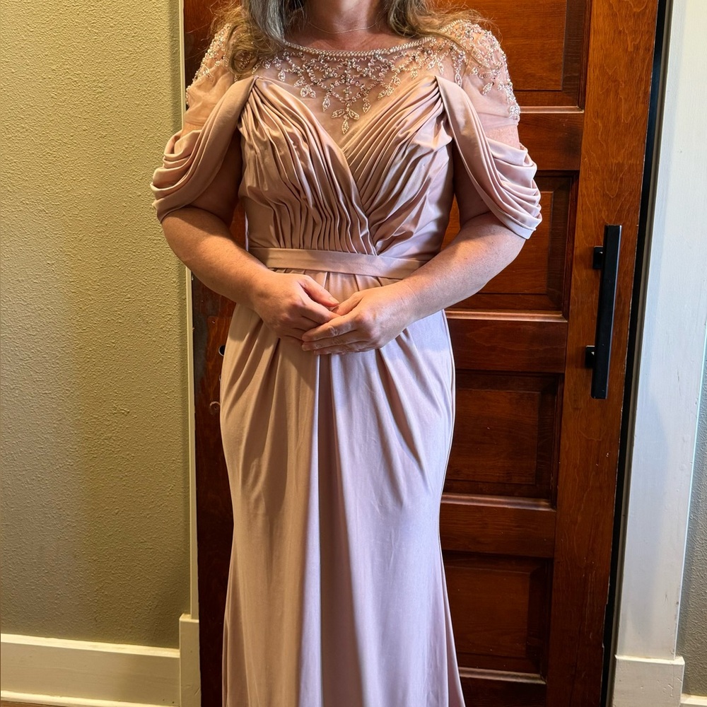 MACloth Women's Size 10 Pink A-Line V-Neck Long Formal Dress MOTHER OF THE BRIDE